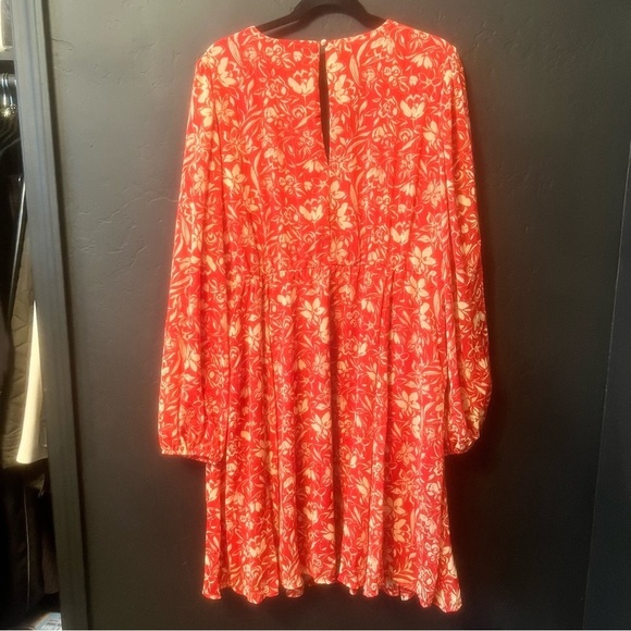Torrid Red/Orange & tan with metallic thread long sleeve midi dress Size 2 - Picture 9 of 13